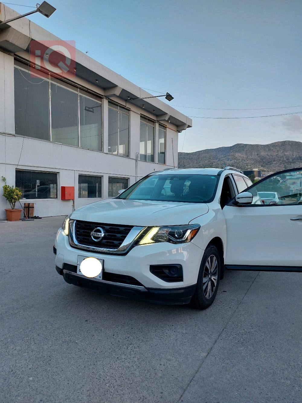 Nissan Pathfinder